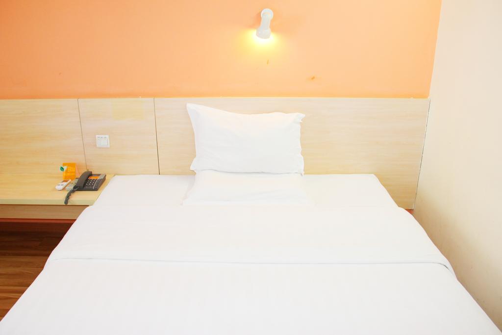 Hotel 7Days Premium Guangzhou Tianhe Shipaiqiao Extérieur photo