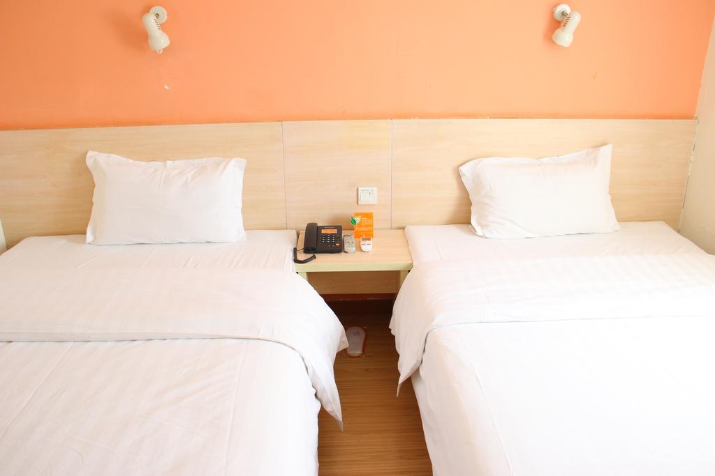 Hotel 7Days Premium Guangzhou Tianhe Shipaiqiao Chambre photo