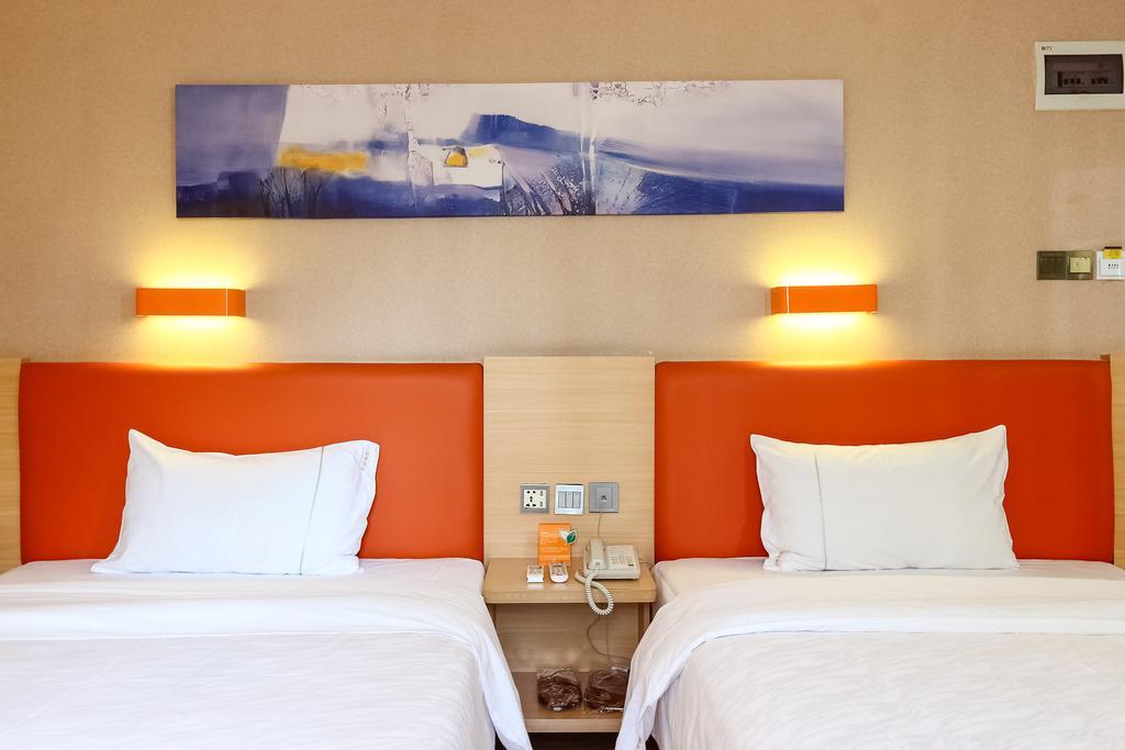 Hotel 7Days Premium Guangzhou Tianhe Shipaiqiao Extérieur photo