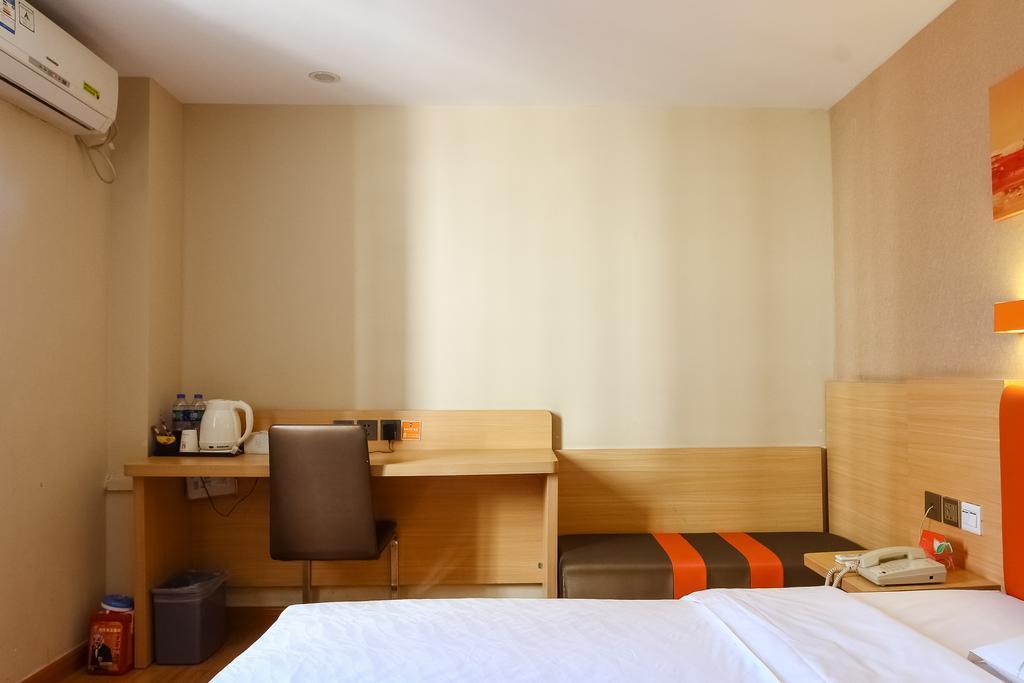Hotel 7Days Premium Guangzhou Tianhe Shipaiqiao Extérieur photo